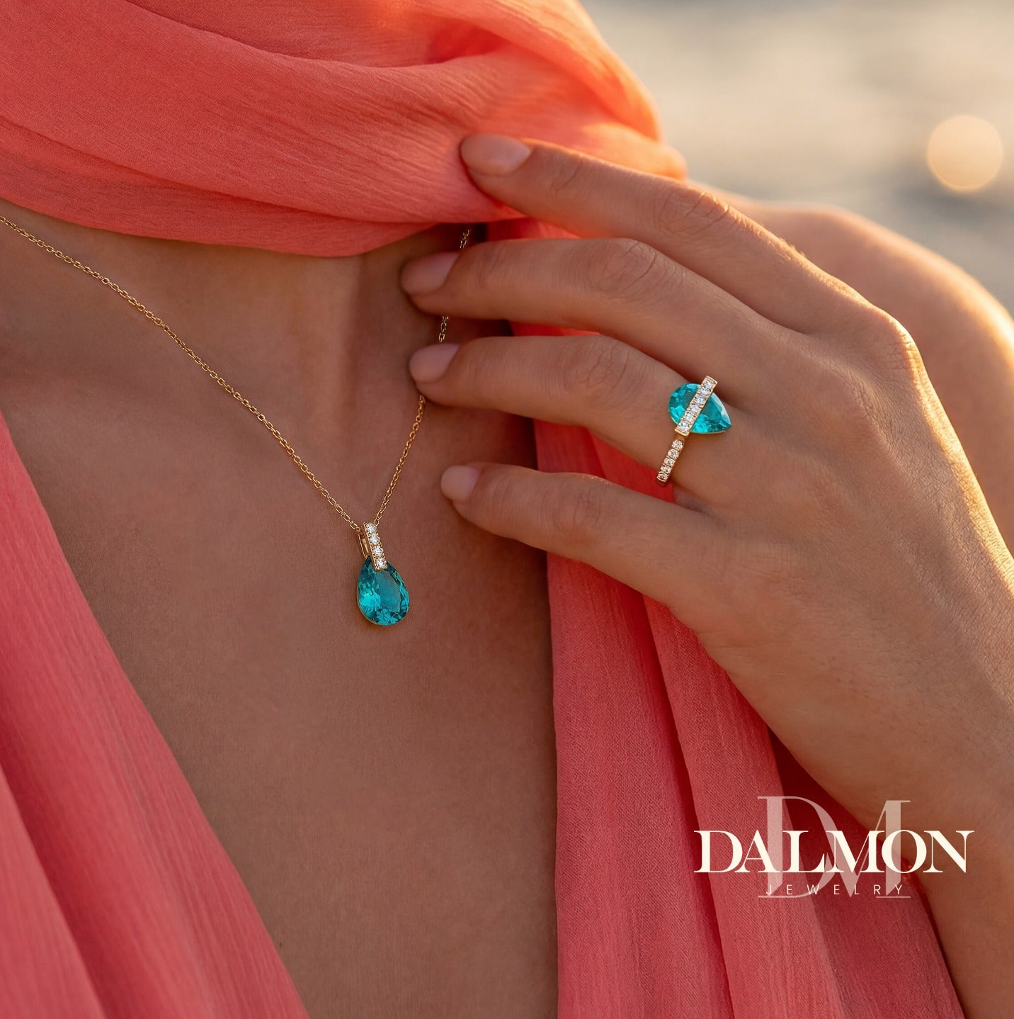 Aquatic gold necklace
