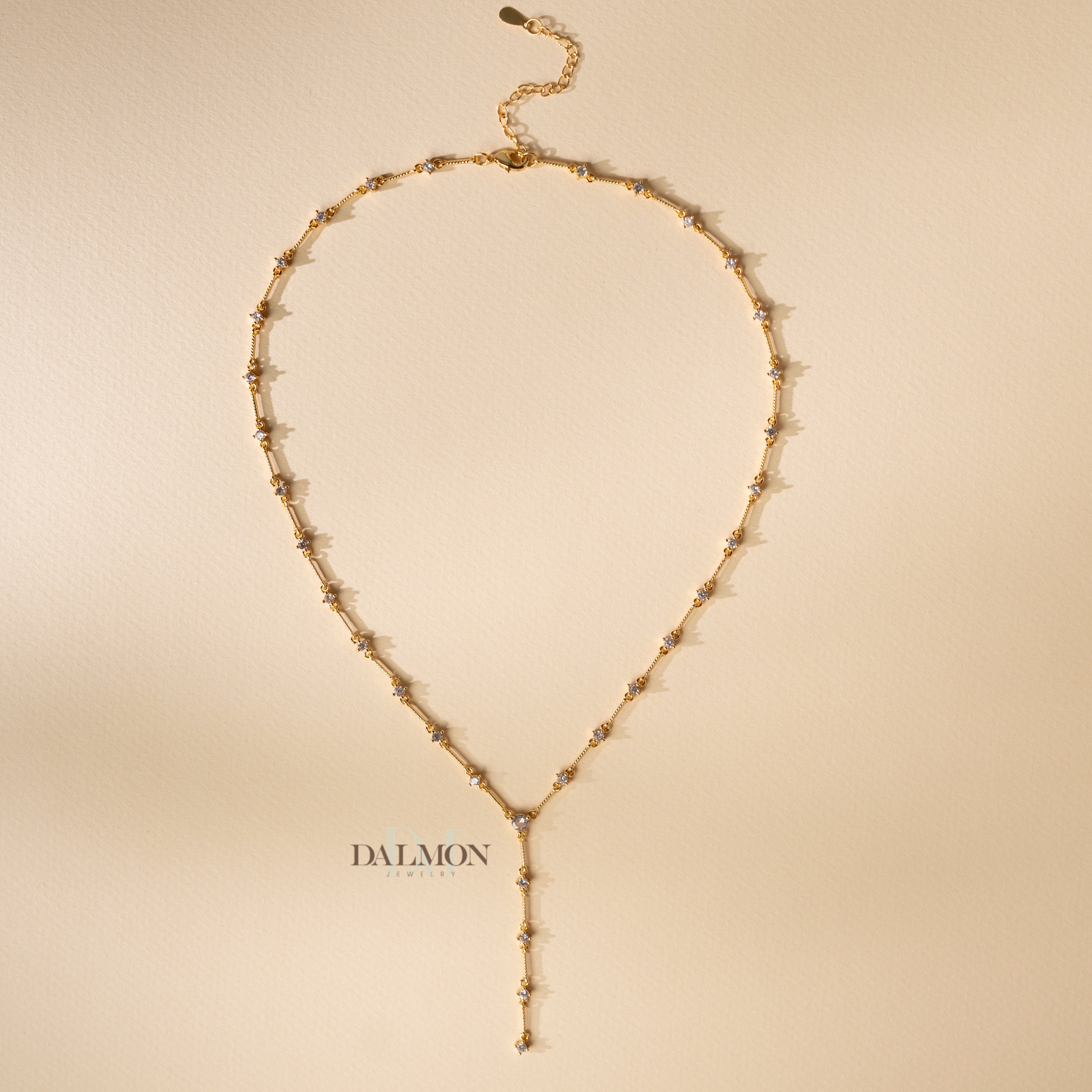 LILY Y NECKLACE