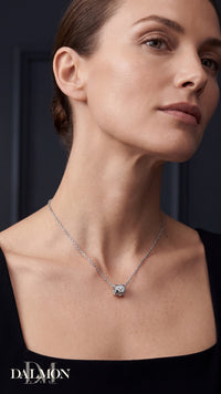 ROSA SILVER NECKLACE