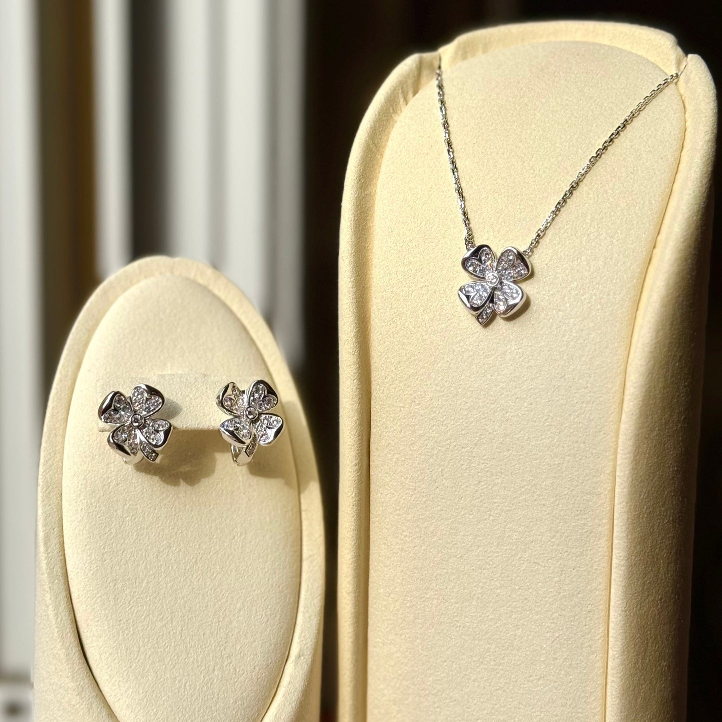 Diamond M.M.M necklace silver